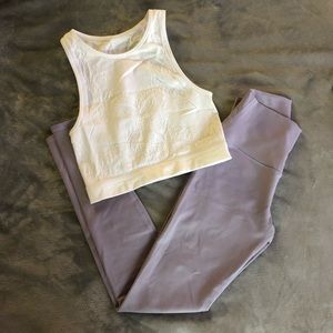 Lavender Alo Yoga leggings